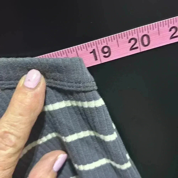 Gap Rib Knit Round neck,tank top/shell, stripe, stretch,gray and ivory - Picture 7 of 9